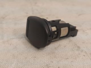 гнездо прикуривателя Renault Duster 1 поколение HSA 2013, 1.5 л., K9K 896, дизель, 6МКПП, белый, внедорожник 5 дв.