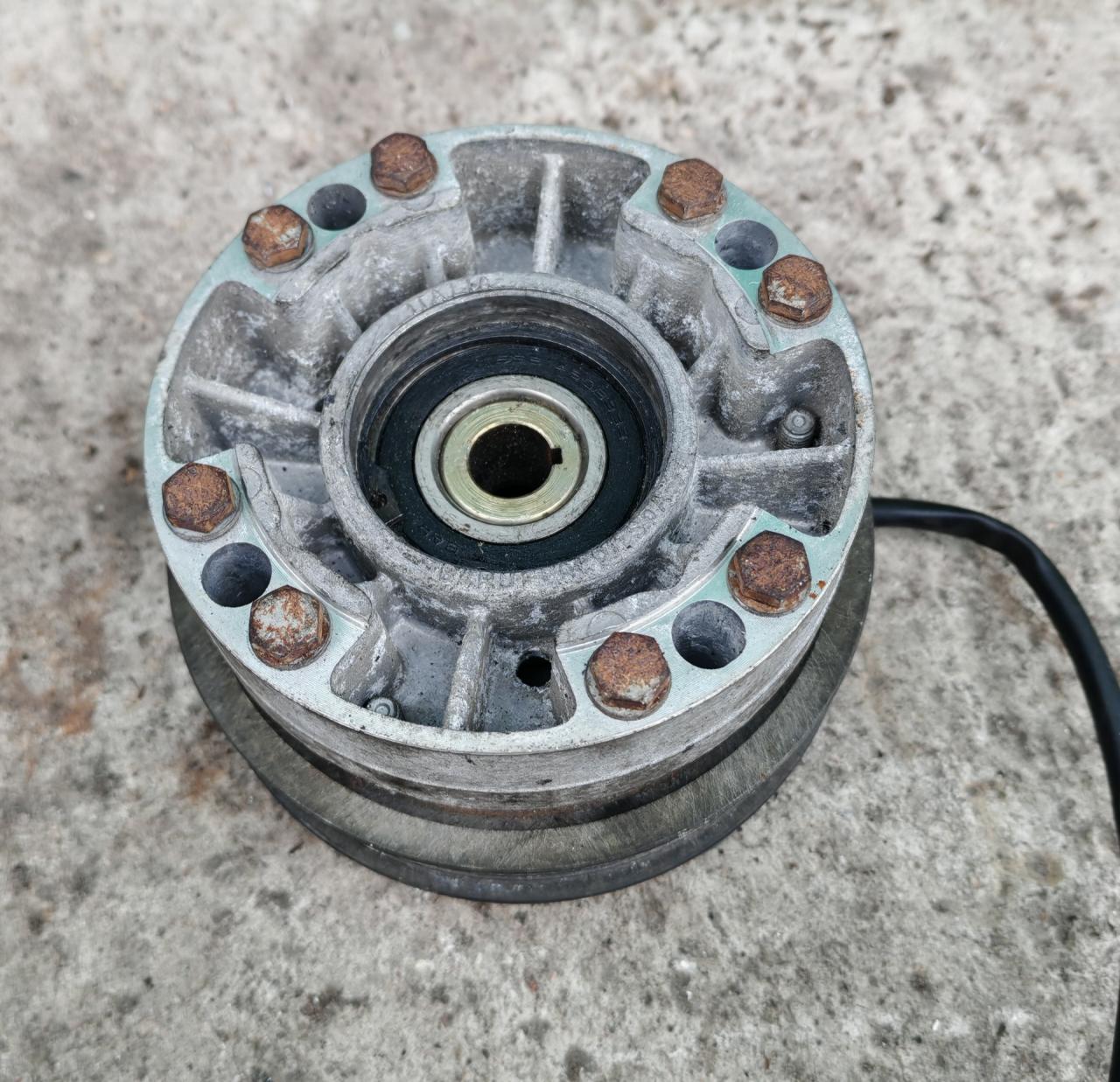 вискомуфта IVECO Daily 3 поколение 40C13 2005, 2.8 л., дизель, микроавтобус, 99473900 - фото №1