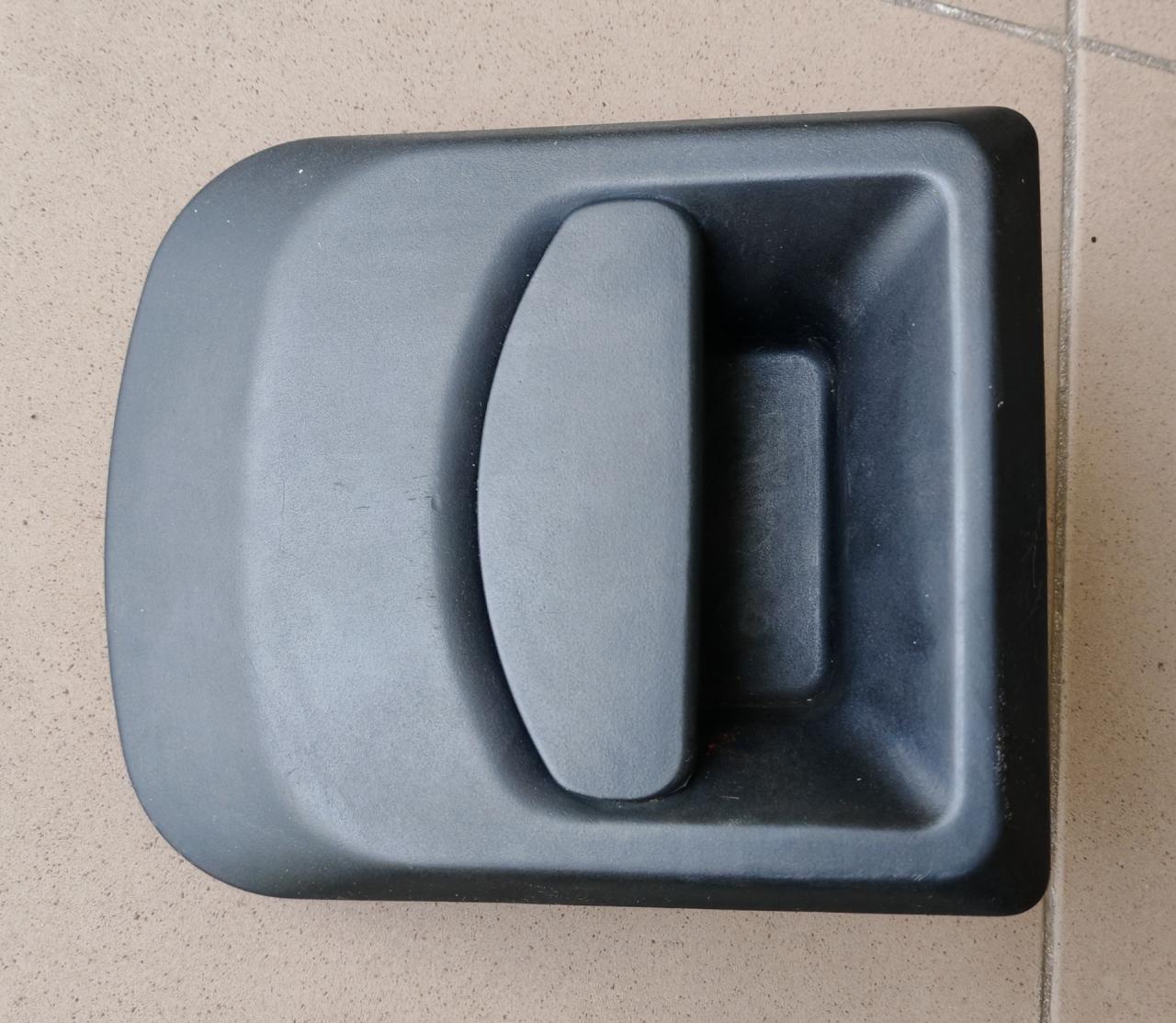 ручка наружная IVECO Daily 4 поколение 35C15 2008, 3.0 л., F1CE0481F, дизель, МКПП, микроавтобус, задний привод, 99489589 - фото №1