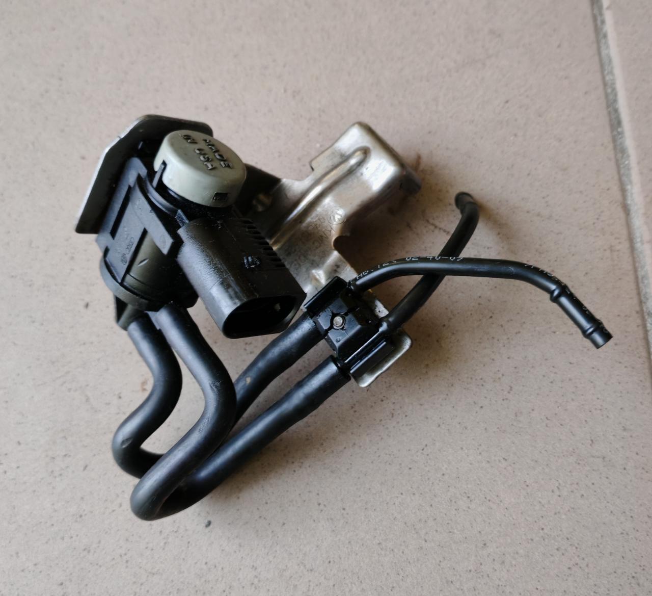 электромагнитный клапан Volkswagen Tiguan 1 поколение 2009, 2.0 л., CBAB, дизель, МКПП, 1K0906283A - фото №1