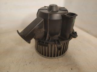 моторчик печки Renault Duster 1 поколение HSA 2013, 1.5 л., K9K 896, дизель, 6МКПП, белый, внедорожник 5 дв., 272101366R