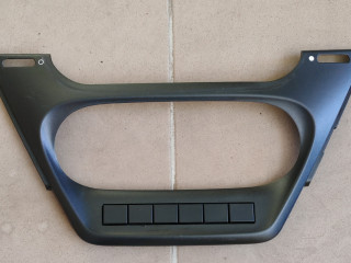 Декоративная накладка центральной консоли IVECO Daily 6 поколение 35c12 2017, 2.3 л., F1AFL411B, дизель, АКПП, грузовик, 5801592799