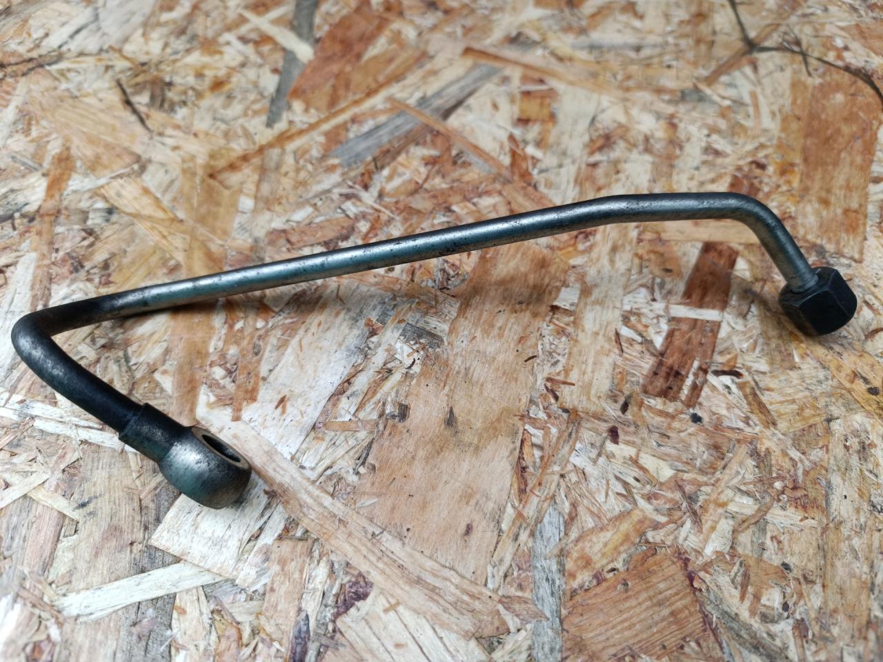 масляная трубка турбины IVECO Daily 4 поколение 40C12 2008, 2.3 л., F1AE0481GA, дизель, 5МКПП, микроавтобус, задний привод, 504044738 - фото №1