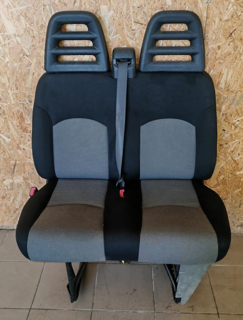 сиденье переднее IVECO Daily 4 поколение 35S11 2009, 2.3 л., дизель, фургон, задний привод, 5801261613 - фото №1