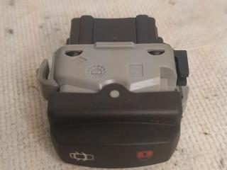 Кнопка блокировки двери Renault Duster 1 поколение HSA 2013, 1.5 л., K9K 896, дизель, 6МКПП, белый, внедорожник 5 дв., 252108592R