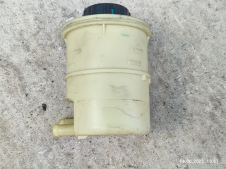 бачок гидроусилителя Renault Duster 1 поколение HSM 2014, 1.6 л., K4M 696, бензин, 5МКПП, внедорожник 5 дв., 7700795347