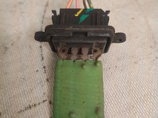 сопротивление печки Renault Duster 1 поколение HSA 2013, 1.5 л., K9K 896, дизель, 6МКПП, белый, внедорожник 5 дв., 271508805R