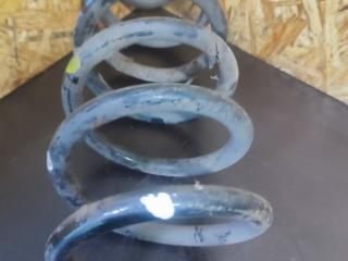 пружина задняя Renault Duster 1 поколение HSA 2013, 1.5 л., K9K 896, дизель, 6МКПП, белый, внедорожник 5 дв., 550208154R