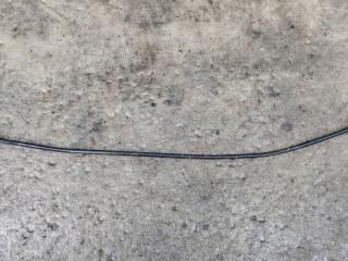 держатель капота Volkswagen Tiguan 1 поколение 2009, 2.0 л., CBAB, дизель, МКПП, 5N0823363A