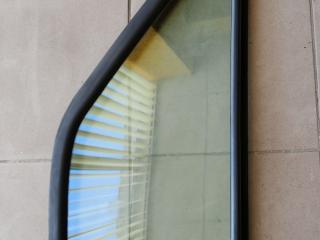 форточка передняя левая IVECO Daily 3 поколение 2001, 2.8 л., дизель, МКПП, микроавтобус, 500314206