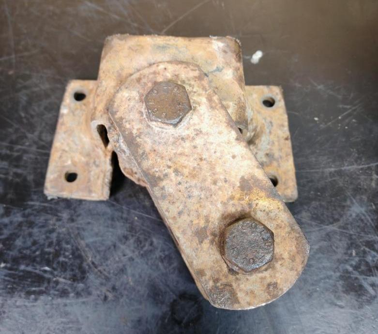 кронштейн рессоры задней IVECO Daily 4 поколение 35C15 2008, 3.0 л., F1CE0481F, дизель, МКПП, микроавтобус, задний привод, 93809016, 504051717 - фото №1