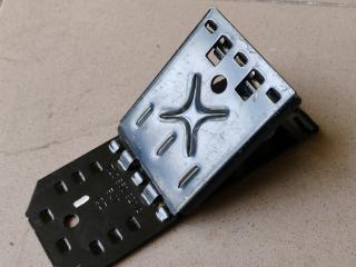 Противооткатный упор Volkswagen Tiguan 1 поколение 2009, 2.0 л., CBAB, дизель, МКПП, 7L0860321A