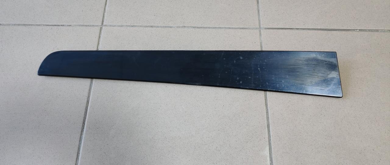 молдинг двери передней правой IVECO Daily 6 поколение 35c12 2017, 2.3 л., F1AFL411B, дизель, АКПП, грузовик, 5801529602 - фото №1