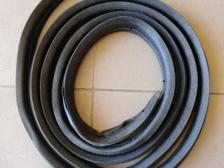 уплотнитель двери IVECO Daily 3 поколение 2001, 2.8 л., дизель, МКПП, микроавтобус, 504000808