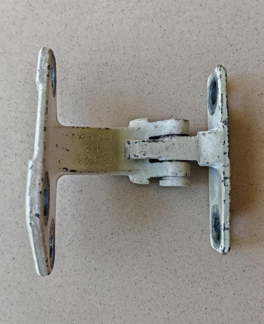 петля крышки багажника BMW X5 E53 2002, 3.0 л., M57 D30 (306D1), дизель, 41627006120 - фото №1