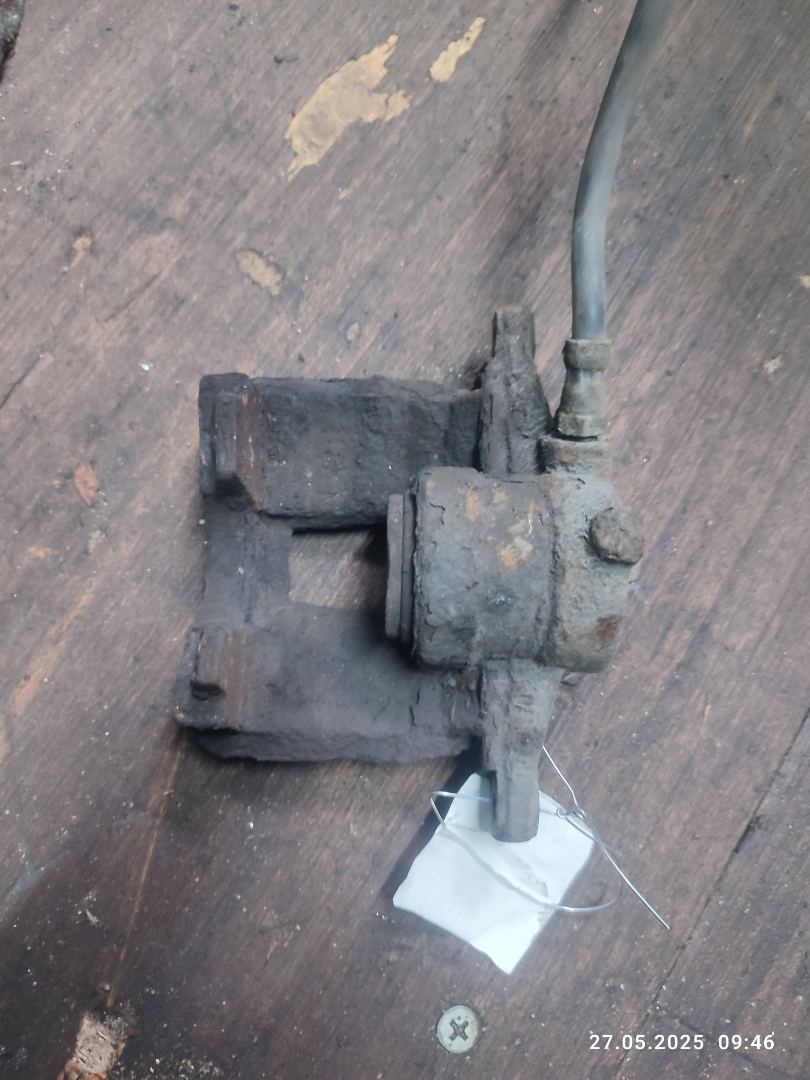 суппорт задний левый Citroen Jumper 2 поколение 2007, 2.2 л., 4HU (P22DTE), дизель, 6МКПП, микроавтобус, 4401K4 - фото №1