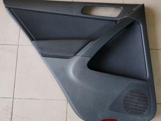 обшивка двери задняя левая Volkswagen Tiguan 1 поколение 2009, 2.0 л., CBAB, дизель, МКПП, 5N0867211E