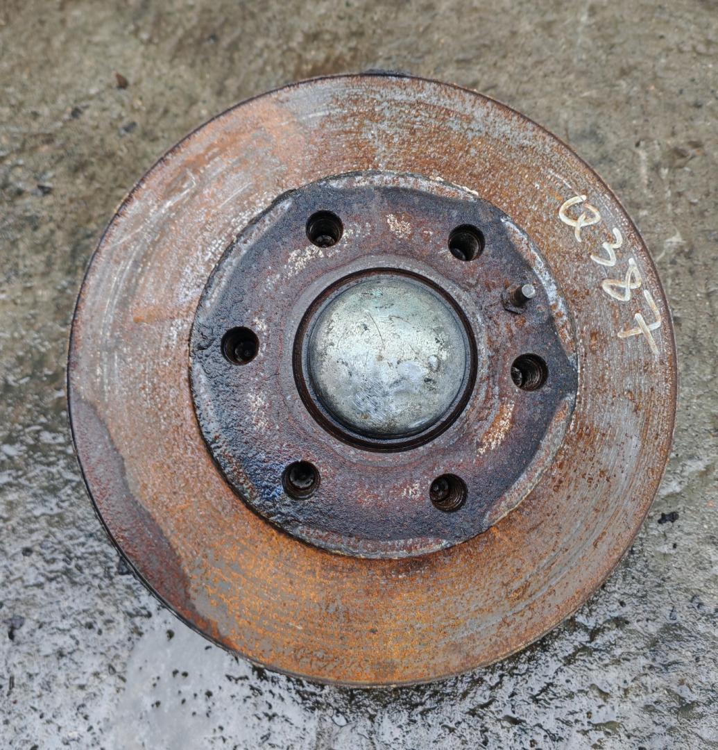 кулак поворотный правый IVECO Daily 4 поколение 35S11 2009, 2.3 л., дизель, фургон, задний привод - фото №1