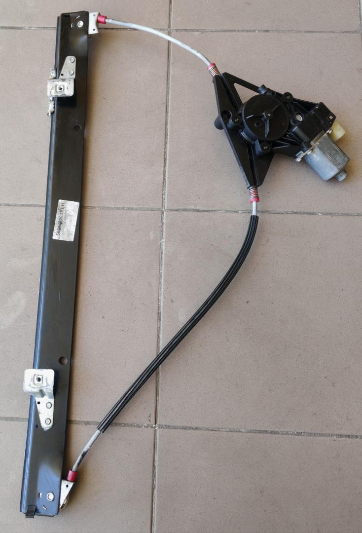 стеклоподъемник электрический передний левый IVECO Daily 5 поколение 35S11 2013, 2.3 л., дизель, фургон, 5801482033, 0130822242 - фото №1
