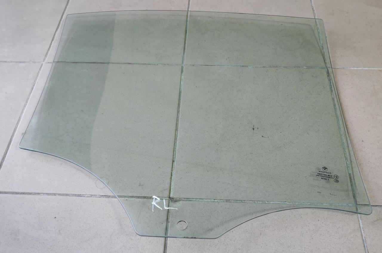 стекло двери задней левой BMW 3 серия E90/E91/E92/E93 E90 2007, 2.0 л., N46B20BX, бензин, 6МКПП, sparkling graphite, седан, 43R-001582, 51347060267 - фото №1