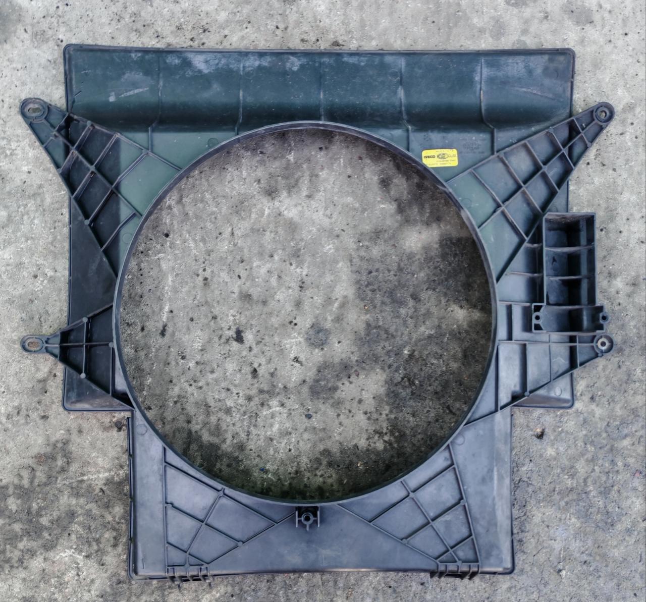 диффузор вентилятора IVECO Daily 3 поколение 2001, 2.8 л., дизель, МКПП, микроавтобус, 500347173 - фото №1