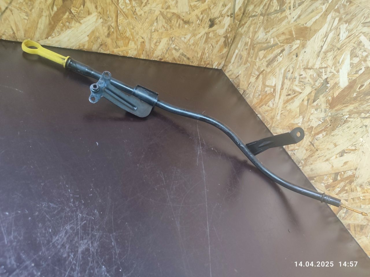 щуп двигателя Citroen Jumper 2 поколение 2007, 2.2 л., 4HU (P22DTE), дизель, 6МКПП, микроавтобус, 6C1Q6750AD, 1174C3, 1171L4 - фото №1
