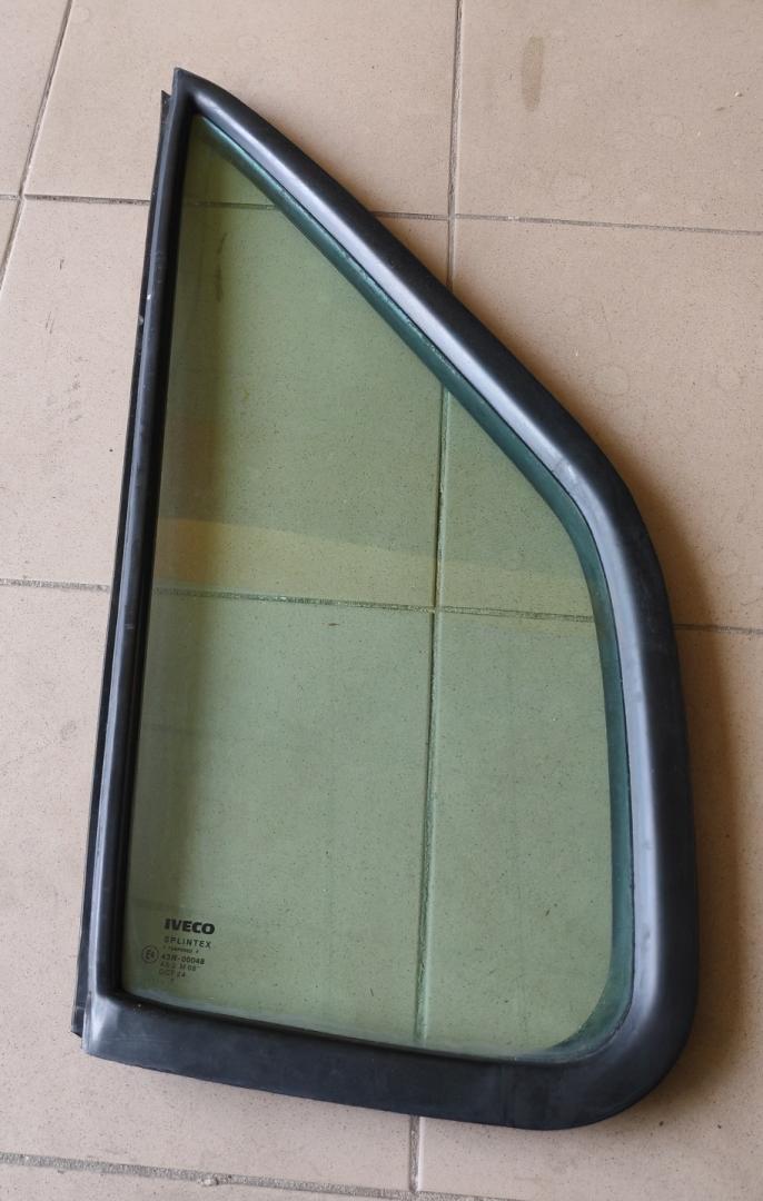 форточка передняя правая IVECO Daily 4 поколение 35S11 2011, 2.3 л., дизель, МКПП, фургон - фото №1