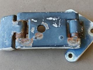 петля двери IVECO Daily 3 поколение 2001, 2.8 л., дизель, МКПП, микроавтобус, 500324294