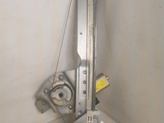 стеклоподъемник задний левый Renault Duster 1 поколение HSA 2013, 1.5 л., K9K 896, дизель, 6МКПП, белый, внедорожник 5 дв., 827213586R