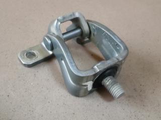 петля крышки багажника Volkswagen Tiguan 1 поколение 2009, 2.0 л., CBAB, дизель, МКПП, 5N0827301