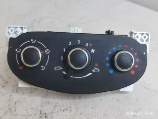 блок управления печки / климат-контроля Renault Duster 1 поколение HSM 2014, 1.6 л., K4M 696, бензин, 5МКПП, внедорожник 5 дв., 5HB01130911, 275101505R