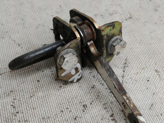 ограничитель открывания двери IVECO Daily 2 поколение 35-8 1995, 2.5 л., 8140.07.3713, дизель, микроавтобус, задний привод, 93927072