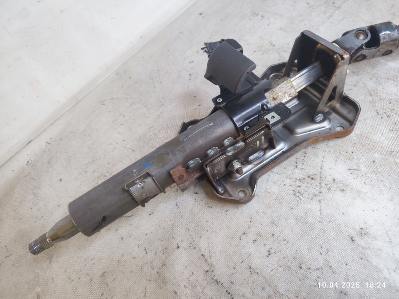 рулевая колонка Citroen Jumper 2 поколение 2007, 2.2 л., 4HU (P22DTE), дизель, 6МКПП, микроавтобус, 4123Z0 - фото №1