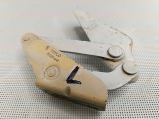 петля капота левая IVECO Daily 3 поколение 40C13 2005, 2.8 л., дизель, микроавтобус, 56087-046