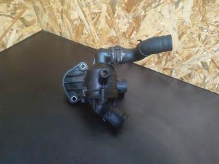 корпус термостата Volkswagen Caddy 3 поколение [рестайлинг] 2013, 1.6 л., CAYD, дизель, 5МКПП, белый, фургон, передний привод, 03L121111R