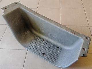 Подножка кабины IVECO Daily 5 поколение 35S11 2013, 2.3 л., дизель, фургон, 5801257175