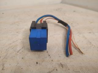 реле (прочие) Renault Duster 1 поколение HSA 2013, 1.5 л., K9K 896, дизель, 6МКПП, белый, внедорожник 5 дв.