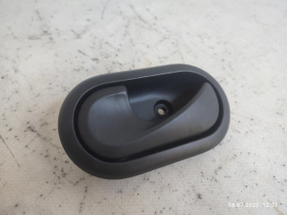 ручка внутренняя передняя левая Renault Duster 1 поколение HSM 2014, 1.6 л., K4M 696, бензин, 5МКПП, внедорожник 5 дв., 8200733848