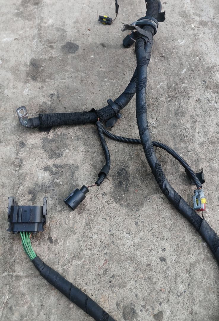 проводка двигателя IVECO Daily 6 поколение 35c12 2017, 2.3 л., F1AFL411B, дизель, АКПП, грузовик, 5802179436 - фото №1