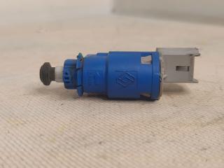 датчик педали сцепления Renault Duster 1 поколение HSA 2013, 1.5 л., K9K 896, дизель, 6МКПП, белый, внедорожник 5 дв., 8200276359