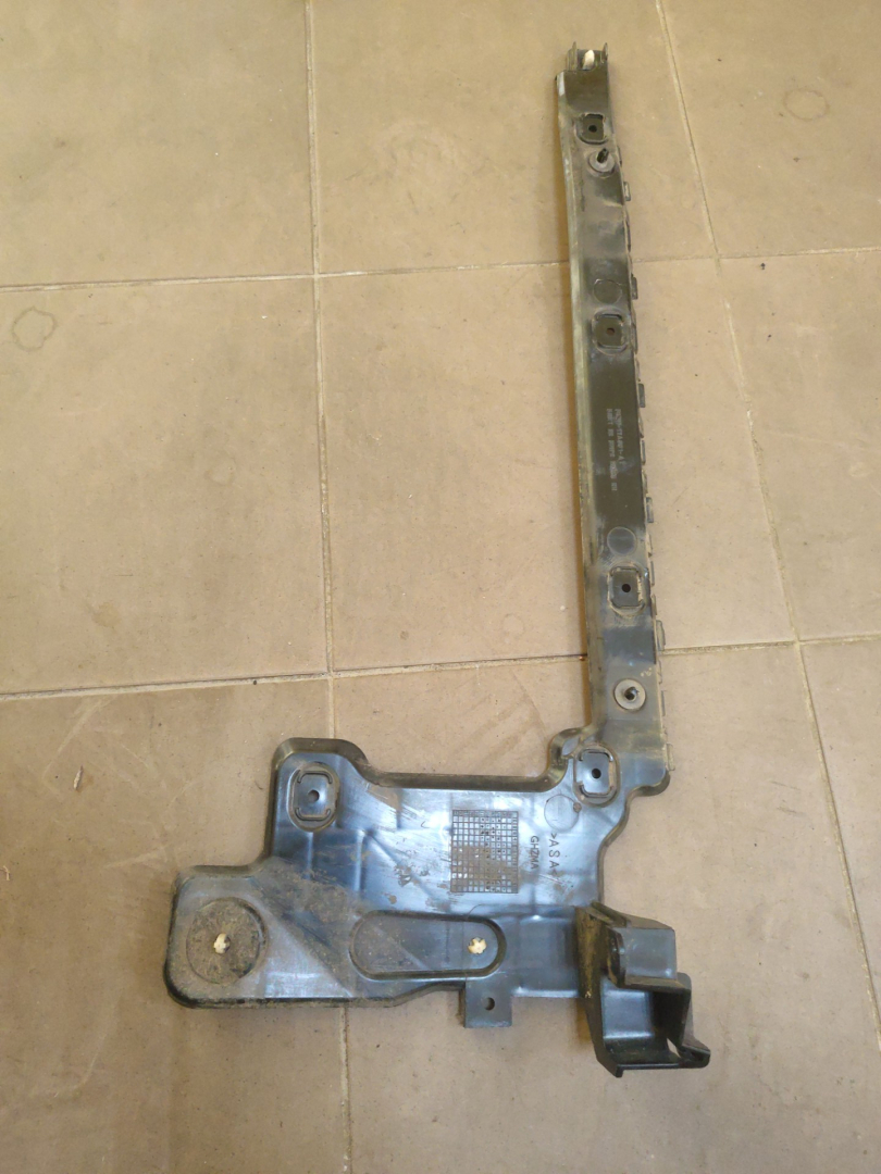 Крепление бампера заднего Ford Transit 8 поколение L3H2 2017, 2.0 л., YMF6, дизель, 6МКПП, фургон, BK3117A881AE, 1848023 - фото №1