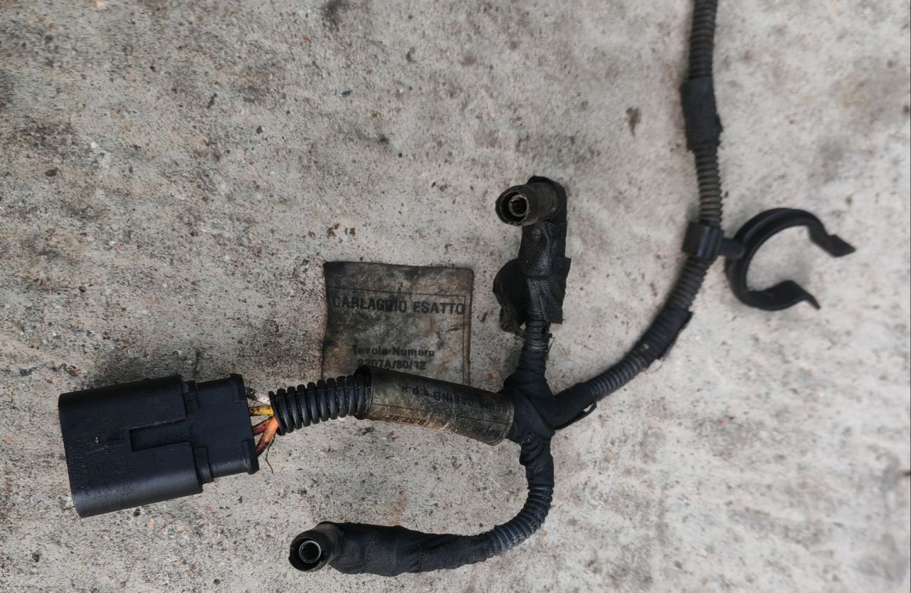 проводка свечей накала IVECO Daily 6 поколение 35c12 2017, 2.3 л., F1AFL411B, дизель, АКПП, грузовик, 5801565555 - фото №1