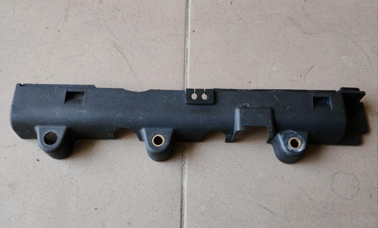 декоративная крышка двигателя IVECO Daily 3 поколение 40C13 2005, 2.8 л., дизель, микроавтобус, 225592 - фото №1