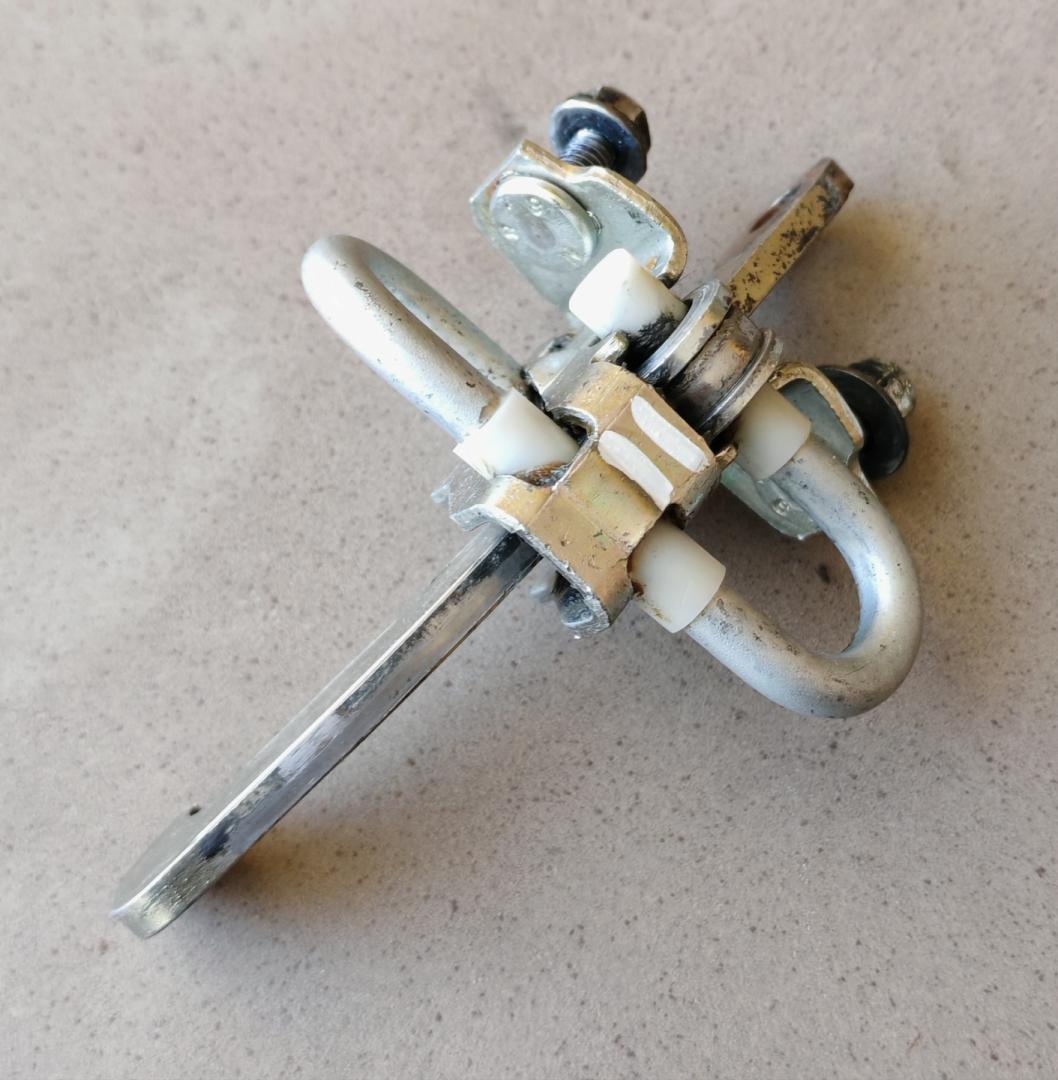 ограничитель открывания двери IVECO Daily 3 поколение 2001, 2.8 л., дизель, МКПП, микроавтобус, 500314457 - фото №1