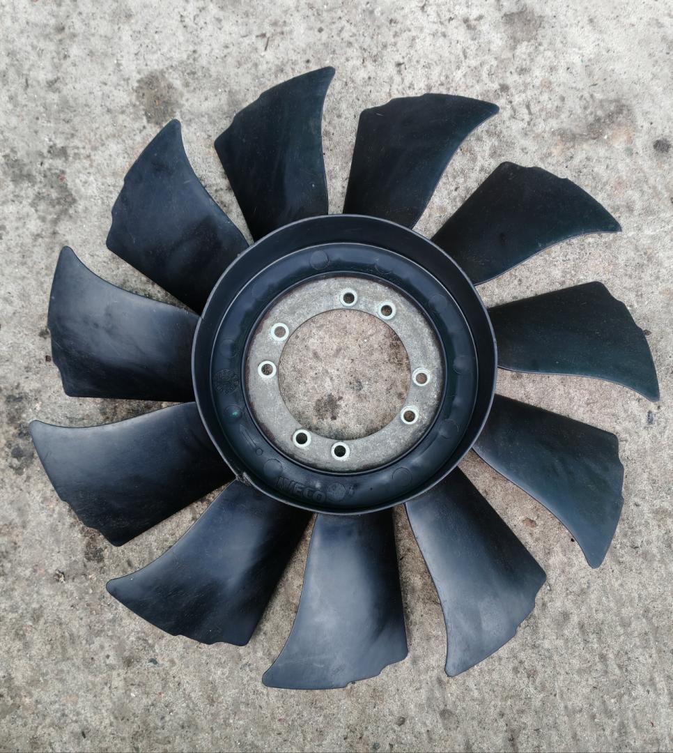 крыльчатка вискомуфты IVECO Daily 3 поколение 40C13 2005, 2.8 л., дизель, микроавтобус, 504024647 - фото №1