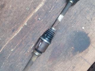 полуось передняя правая (приводной вал, ШРУС) Renault Duster 1 поколение HSA 2013, 1.5 л., K9K 896, дизель, 6МКПП, белый, внедорожник 5 дв., 391003840R