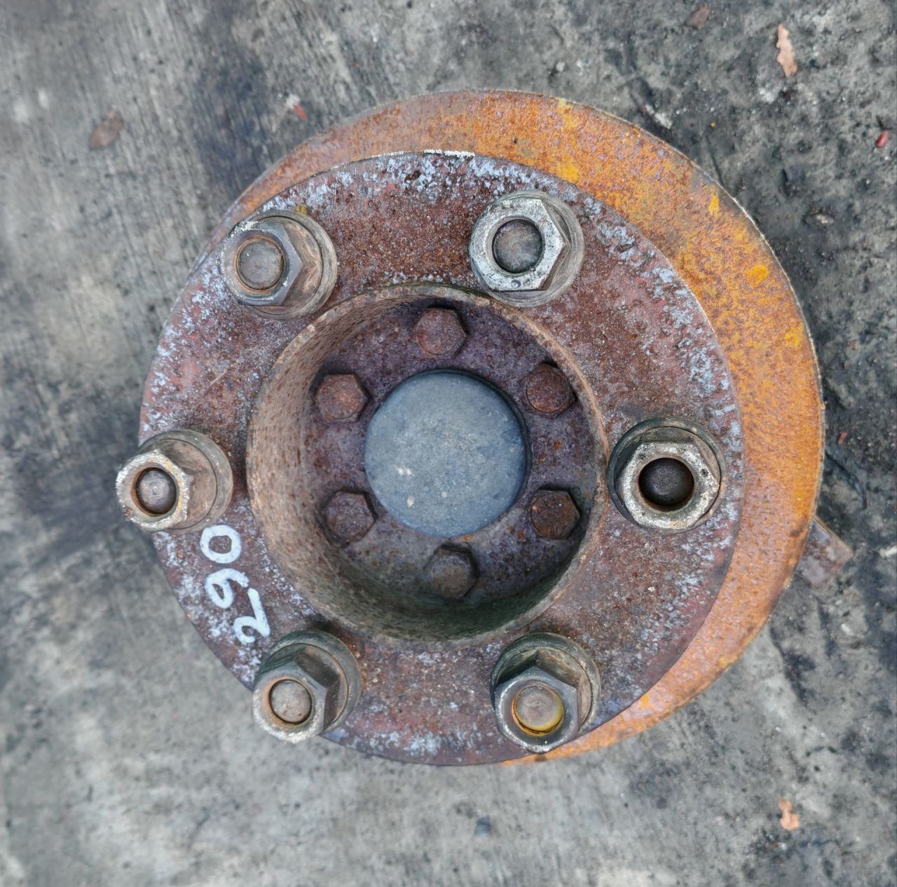 кулак поворотный правый IVECO Daily 3 поколение 35c12 2005, 2.3 л., F1AE0481B, дизель, 5МКПП, микроавтобус, 500338592 - фото №1