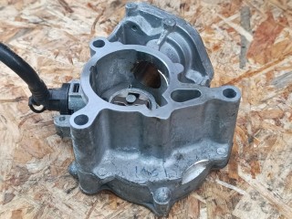 насос вакуумный Volkswagen Tiguan 1 поколение 2006, 2.0 л., DDSA, бензин, внедорожник 5 дв., 06K145100BB