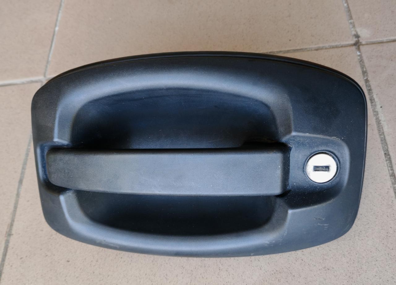 ручка наружная IVECO Daily 6 поколение 35c12 2017, 2.3 л., F1AFL411B, дизель, АКПП, грузовик, 5801577664 - фото №1