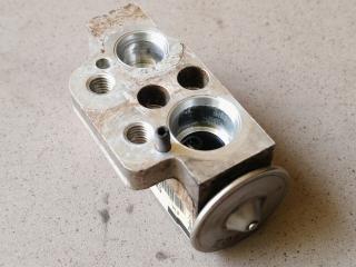 расширительный клапан кондиционера Volkswagen Tiguan 1 поколение 2009, 2.0 л., CBAB, дизель, МКПП, 1K0820679